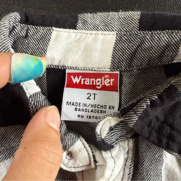 Wrangler Plaid Button Down - Picture 3 of 5